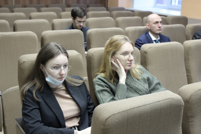 Студенты СПбГПМУ встретились с министром здравоохранения Новгородской области 11