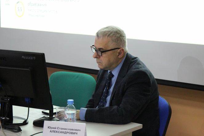 Студенты СПбГПМУ встретились с министром здравоохранения Новгородской области 14