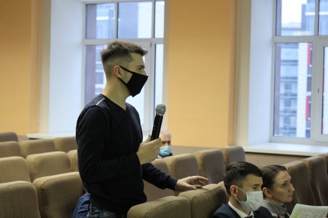 Студенты СПбГПМУ встретились с министром здравоохранения Новгородской области 28