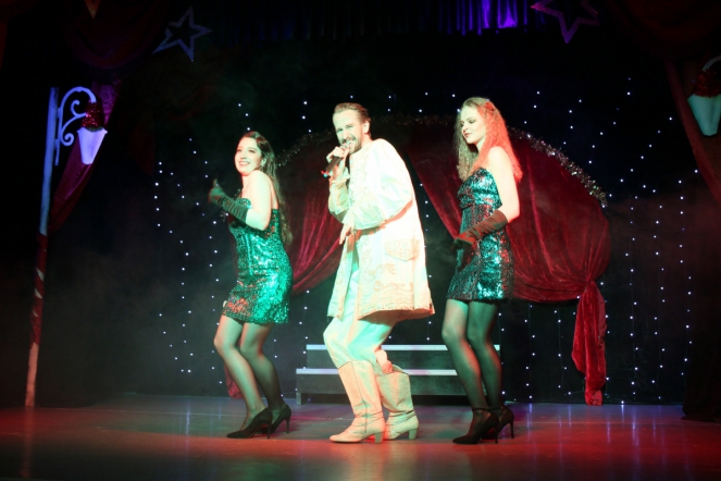 В «Гиппократе» прошло новогоднее представление 1