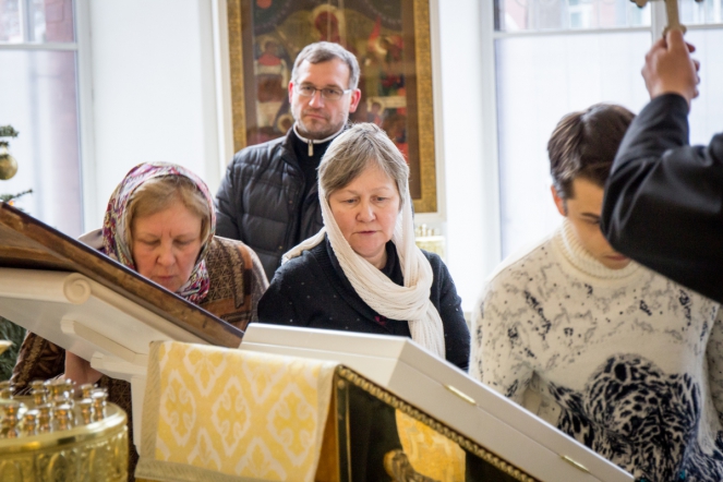 В Педиатрическом университете прошёл крестный ход 13