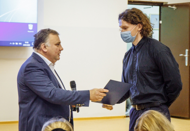 Сотрудники СПбГПМУ получили награды за вклад в борьбу с коронавирусом 9