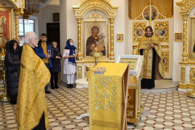 В СПбГПМУ отслужили панихиду по убиенным воинам 6