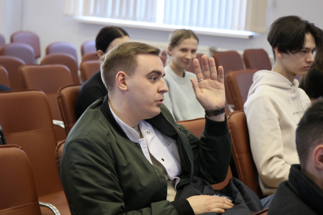 Студентам Педиатрического университета рассказали о научных ротах 2