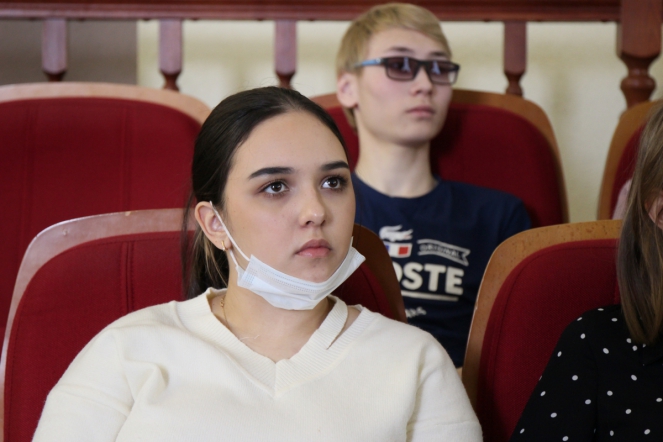 Ямальские школьники посетили Педиатрический университет 24