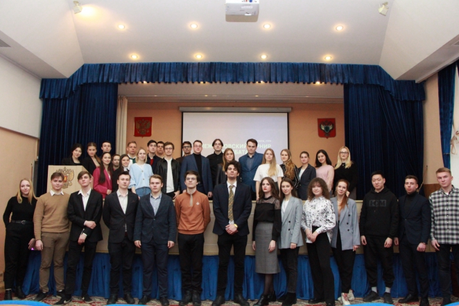 Студенты СПбГПМУ  — серебряные призеры турнира по Дебатам 5