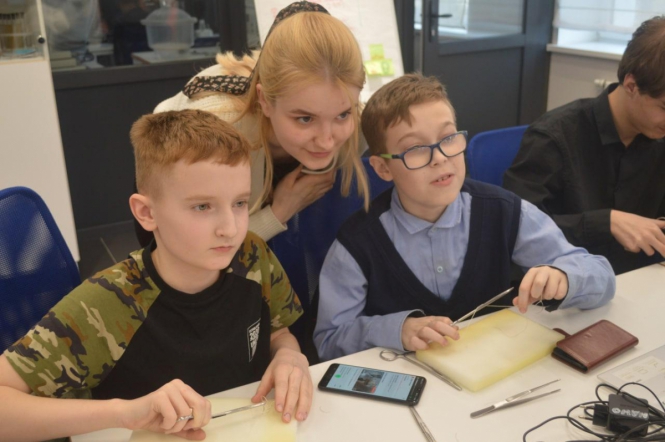 Студенты СПбГПМУ провели мастер-класс в детском технопарке «Кванториум» 1