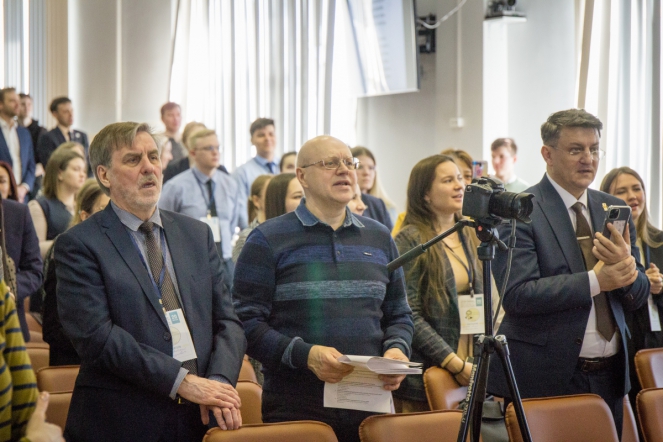 В СПбГПМУ началась студенческая конференция по хирургии 38