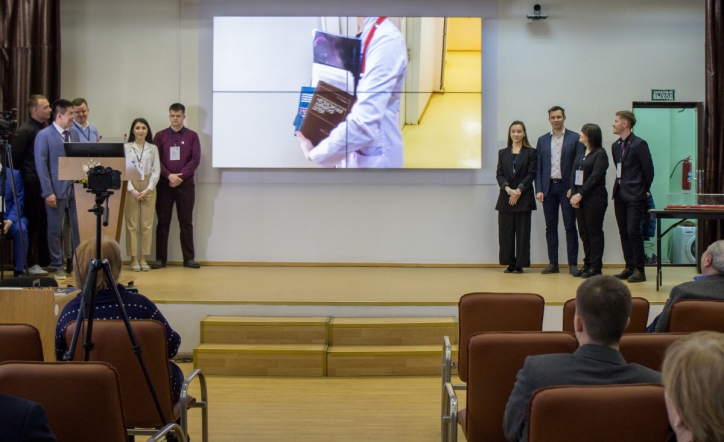 В СПбГПМУ началась студенческая конференция по хирургии 56