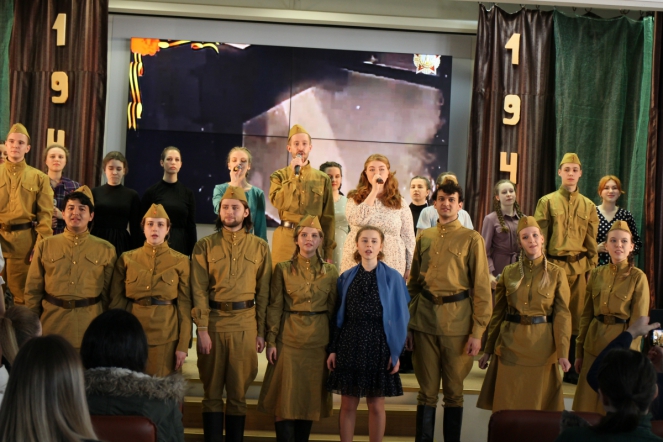 Студенты СПБГПМУ исполнили песни Победы 86