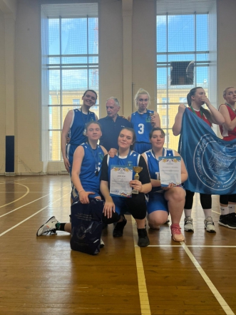 Студенты СПбГПМУ серебряные призеры соревнований по баскетболу