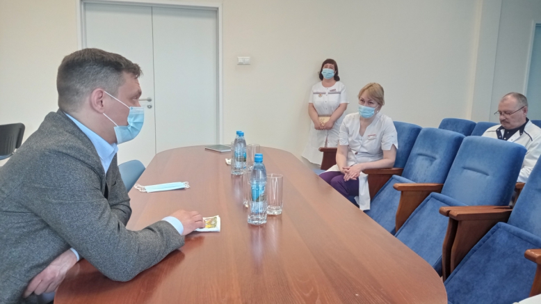 В Хакасии ждут неонатологов: эксперты СПбГПМУ о визите в регион 3