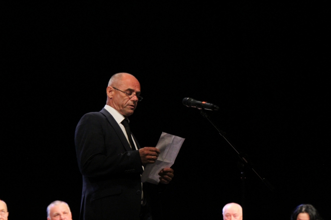 Вручение дипломов: фоторепортаж 16