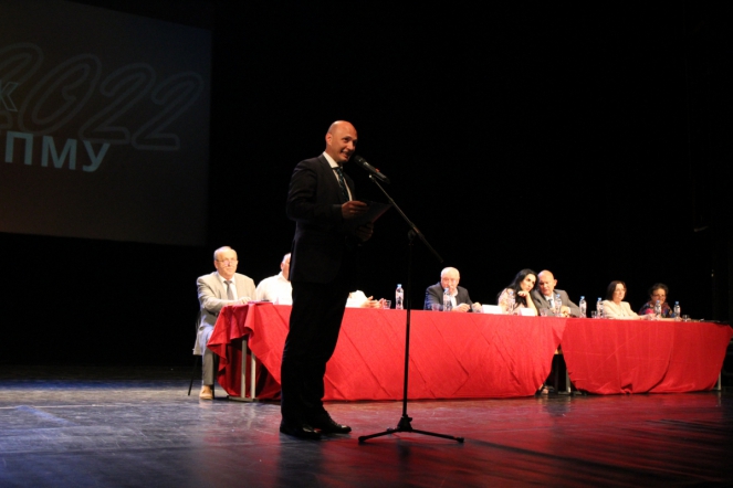 Вручение дипломов: фоторепортаж 18