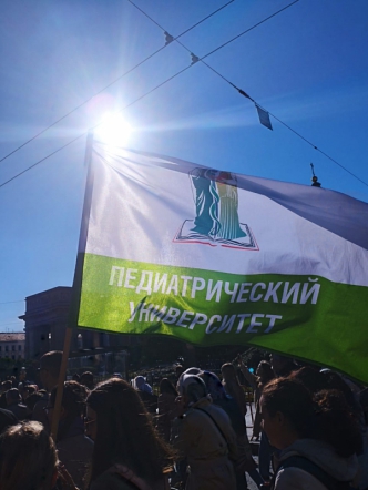Студенты СПбГПМУ присоединились к крестному ходу в честь Александра Невского 1