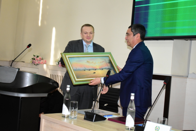 Педиатрический университет поздравил Ташкентский педиатрический медицинский институт с юбилеем