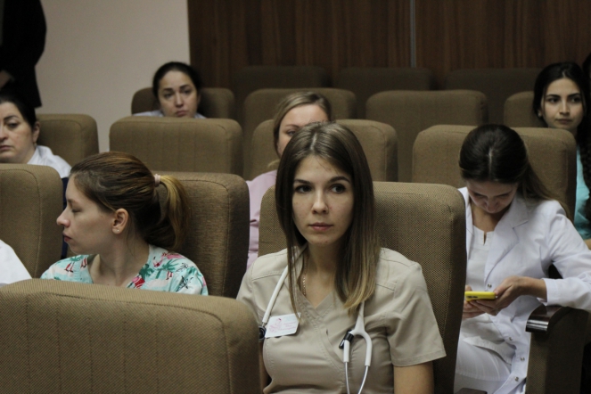 В Педиатрическом университете состоялась конференция, посвящённая международному дню недоношенных детей 18