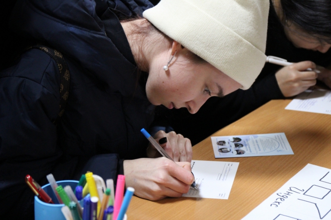 Студенты СПбГПМУ провели акцию ко Дню матери 9