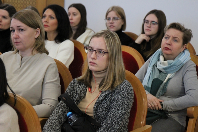 В администрации Калининского района состоялась научно-практическая конференция по дерматовенерологии 6