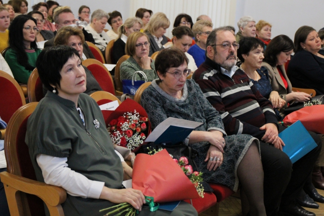 В администрации Калининского района состоялась научно-практическая конференция по дерматовенерологии 15