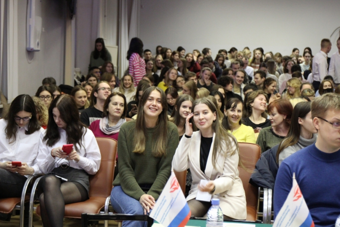 Мы начинаем КВН: В СПбГПМУ прошли юбилейные игры на Кубок Ректора 1