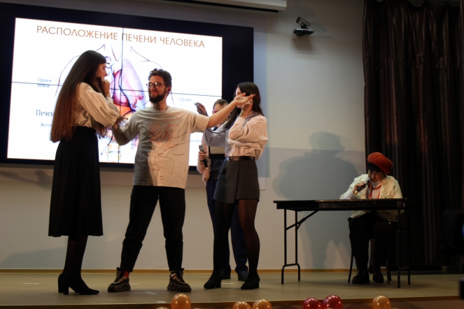 Мы начинаем КВН: В СПбГПМУ прошли юбилейные игры на Кубок Ректора 30