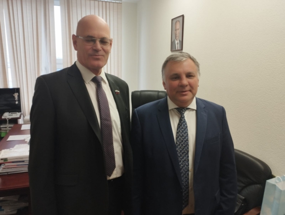 В Совете Федерации высоко оценивают труд Педиатрического университета 9