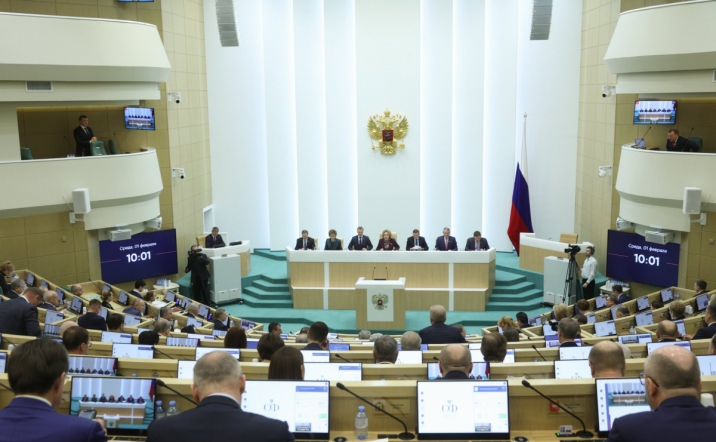 Председатель Совета Федерации Валентина Матвиенко посетила выставку «Охрана здоровья матери и ребёнка»