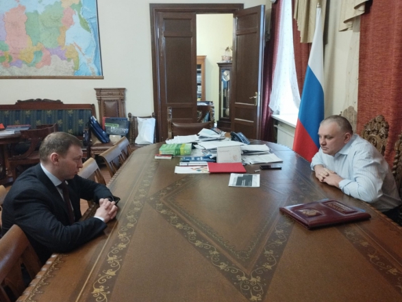 Ректор Педиатрического университета профессор Дмитрий Иванов обсудил перспективы сотрудничества с Минздравом Новгородской области