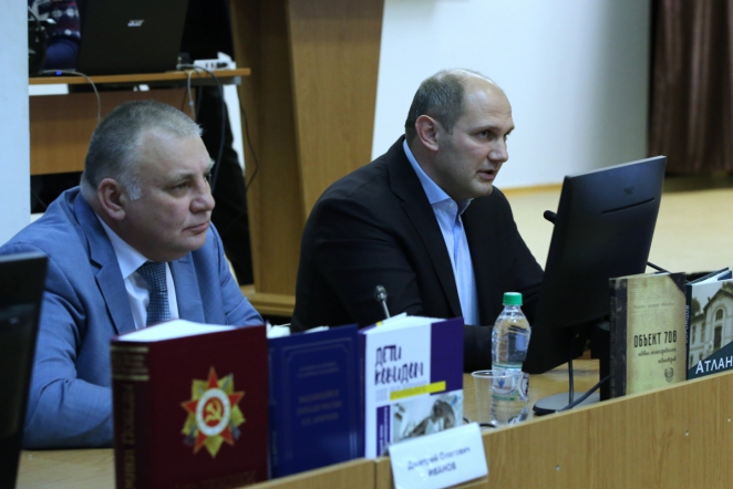 Круглый стол на тему «Книги и здоровье. Постижение смыслов и себя через чтение» прошел в Педиатрическом университете