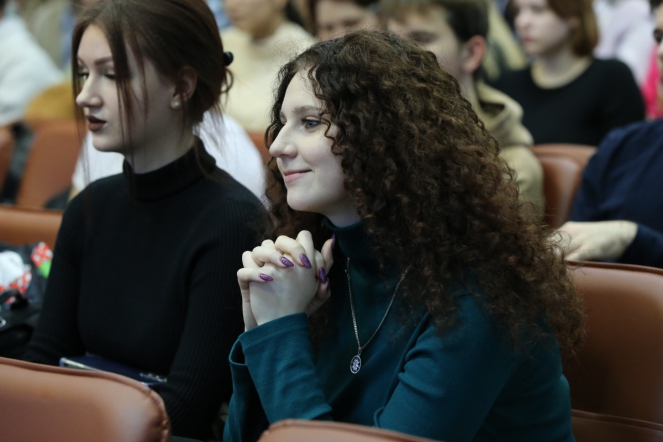 Круглый стол на тему «Книги и здоровье. Постижение смыслов и себя через чтение» прошел в Педиатрическом университете 25