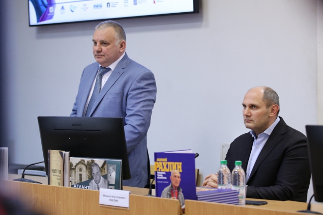 Круглый стол на тему «Книги и здоровье. Постижение смыслов и себя через чтение» прошел в Педиатрическом университете 31