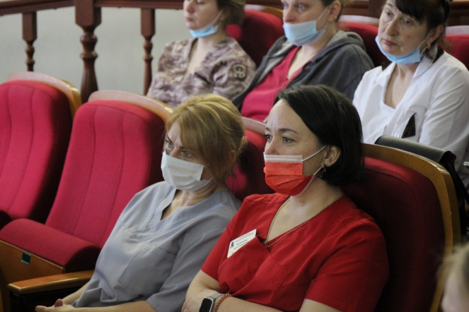 Сотрудницы Педиатрического университета получили благодарности от Государственной Думы 10