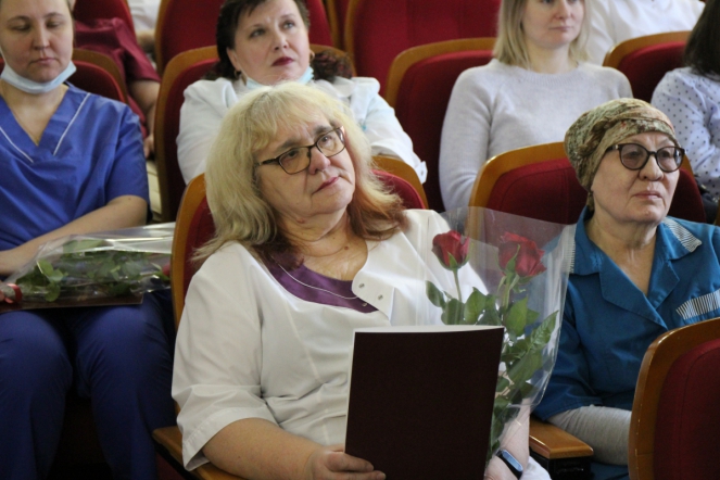 Сотрудницы Педиатрического университета получили благодарности от Государственной Думы 31