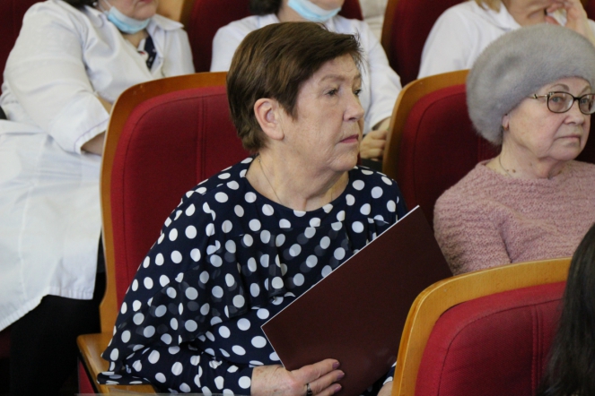 Сотрудницы Педиатрического университета получили благодарности от Государственной Думы 33