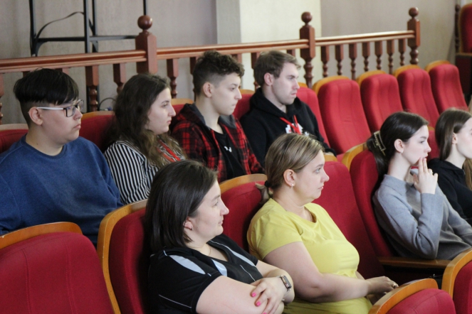 Школьники из Губкинского посетили Педиатрический университет 21