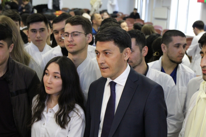 Министр здравоохранения Республики Узбекистан посетил Педиатрический университет 11