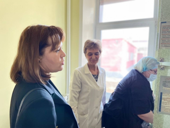 Алтайский край по уровню оказания помощи достиг очень хороших показателей: эксперты НМИЦ СПбГПМУ подвели итоги анализа медучреждений региона 10