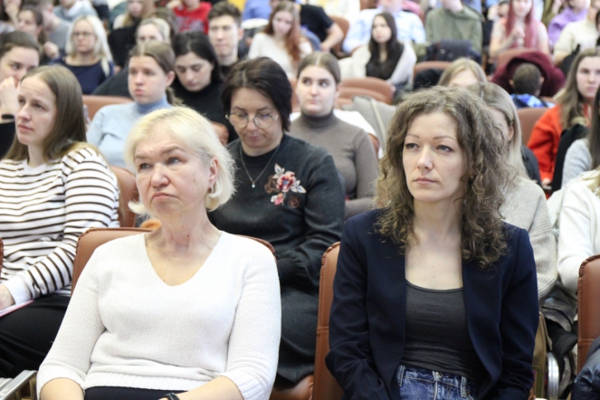 Нужны все специальности: студенты старших курсов Педиатрического университета встретились с главными врачами больниц Псковской области и представителями регионального Комитета по здравоохранению 18