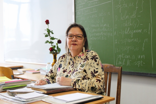 Коллектив курса латинского языка и кафедры иностранных языков поздравляет с юбилеем Зою Александровну Черненко