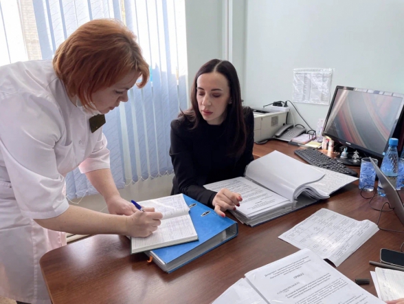 Детские медицинские организации Курганской области посетили эксперты Педиатрического университета 12