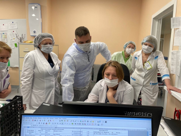 Уровень новосибирских врачей самодостаточен, а с трудными пациентами наш федеральный центр готов помогать: четвертый визит в регион экспертов НМИЦ СПБГПМУ показал значимые результаты 44