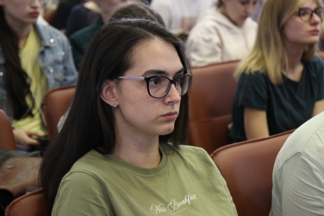 Студенты старших курсов и ординаторы  Педиатрического университета встретились с заместителем председателя Комитета по здравоохранению Санкт-Петербурга Алексеем Терешиным 1