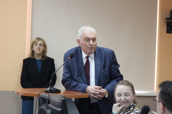 Молодых врачей ждут в больницах Ленобласти 18