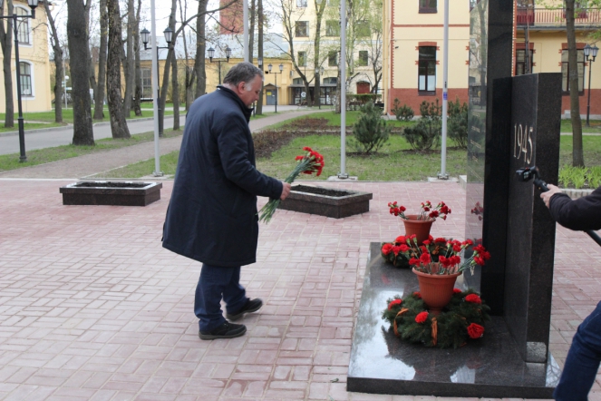 Война заканчивается, когда похоронен последний солдат: в Педиатрическом университете увековечили память сотрудников, погибших в годы Великой Отечественной войны 31