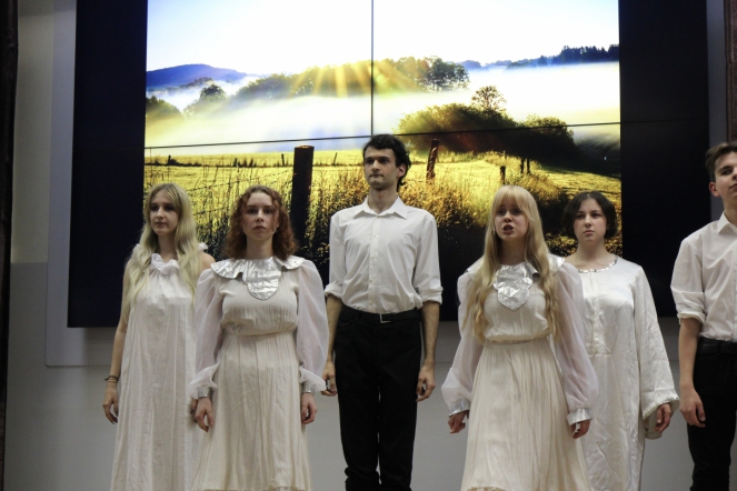 Студенты Педиатрического университета исполнили песни о мире, весне и любви к жизни 26