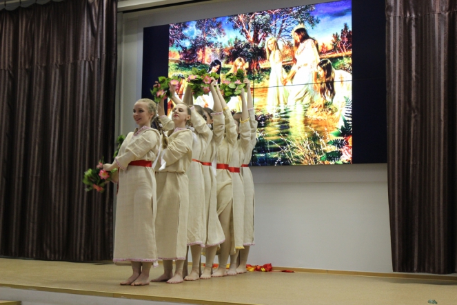 Студенты Педиатрического университета исполнили песни о мире, весне и любви к жизни 32