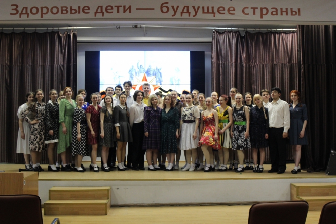 Студенты Педиатрического университета исполнили песни о мире, весне и любви к жизни 40