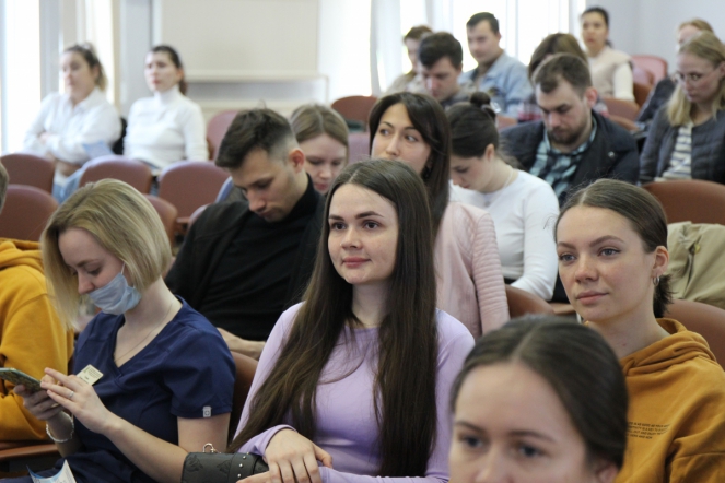 В Педиатрическом университете прошла ярмарка вакансий 4