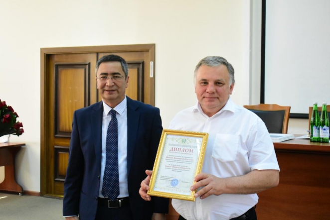 Дмитрий Иванов – почётный профессор Ташкентского Педиатрического медицинского университета 3